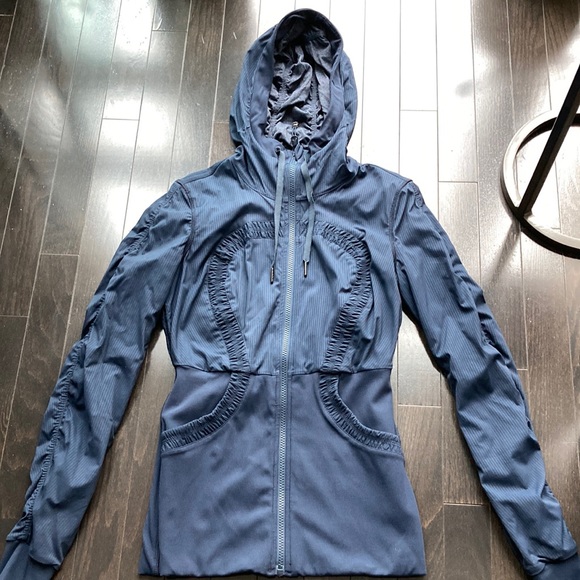 Lululemon active wear hooded jacket - Picture 1 of 4